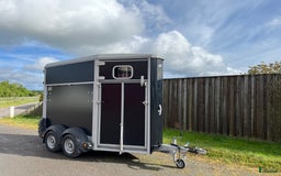 Hästtransporter  fordon & transport till salu: Ifor Williams 403 1,5 hästars  i Onsala - Bild 1