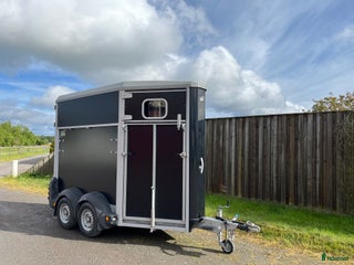 Hästtransporter fordon & transport till salu: Ifor Williams 403 1,5 hästars i Onsala - Annons 1