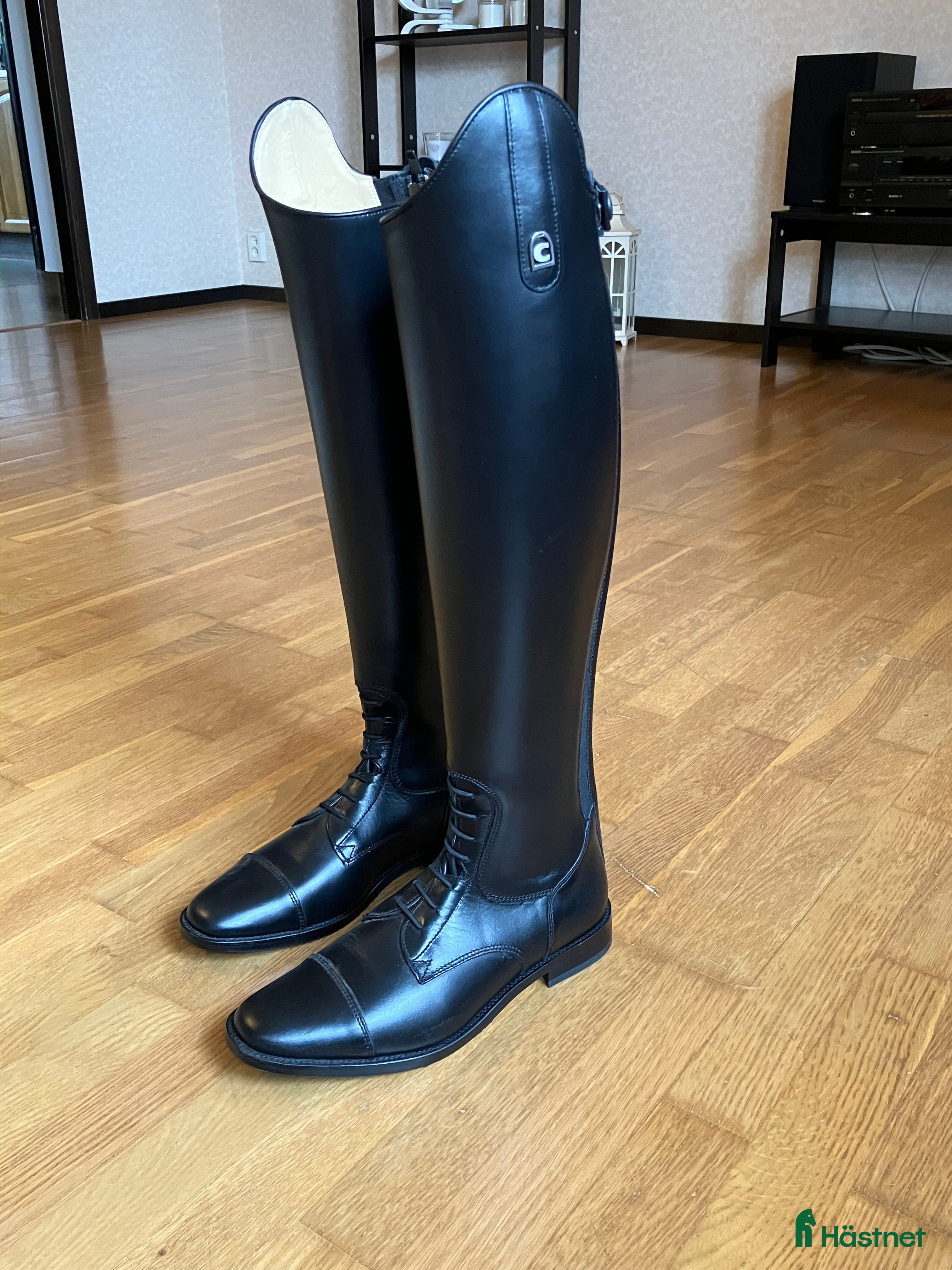 Ridstövlar ryttarutrustning till salu: Nya ridstövlar  i Linghem - Annons 23