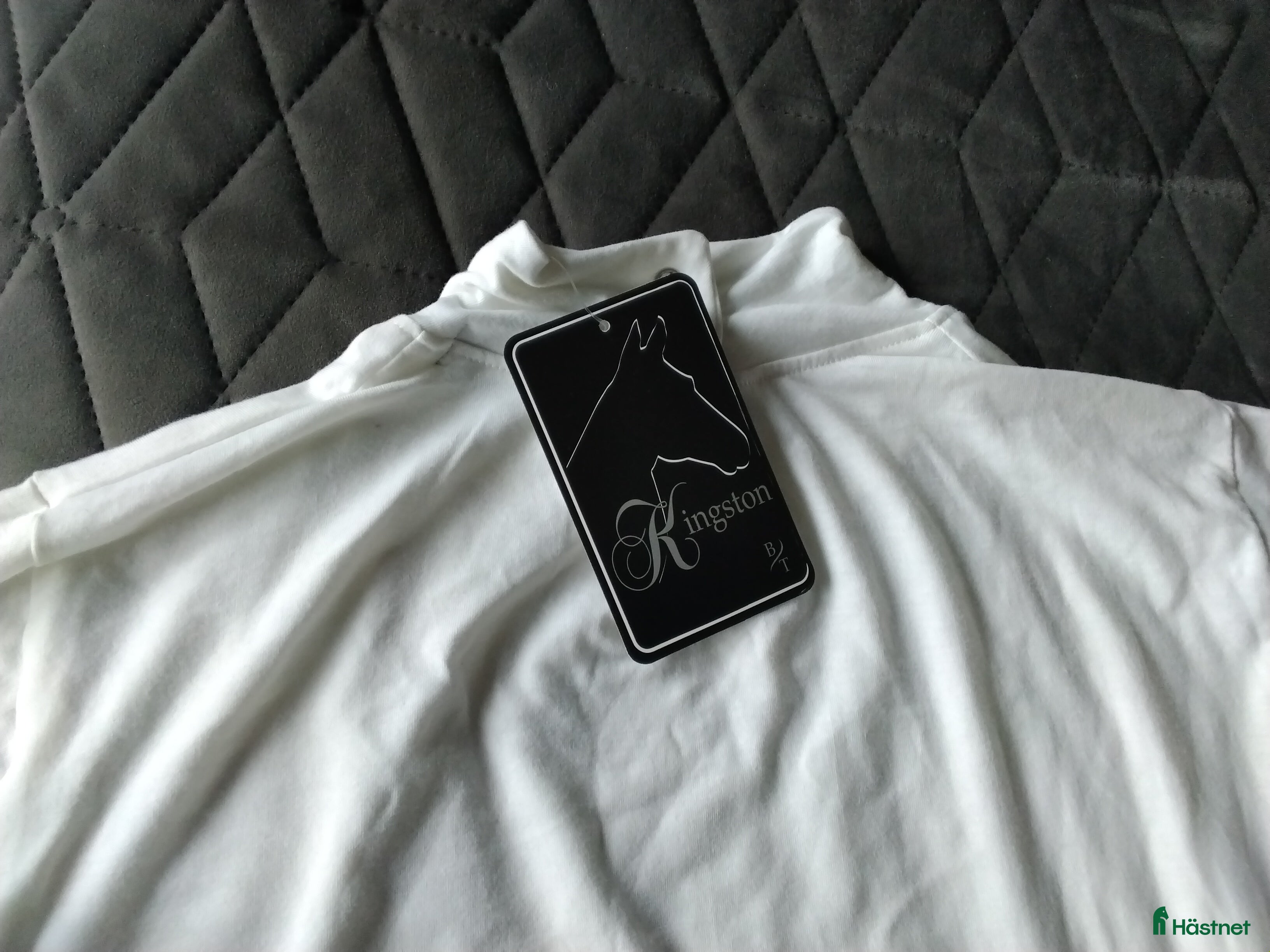 Övrigt Ridkläder ryttarutrustning till salu: Vit tävlingspolo i Ekeby - Annons 11