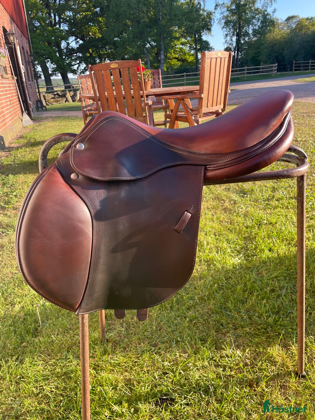 Sadlar hästutrustning till salu: Renaissance hoppsadel i Harplinge - Annons 1