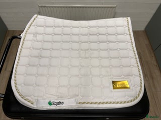 Schabrak & Vojlockar hästutrustning till salu: Fint Equito schabrak i Burseryd - Annons 24