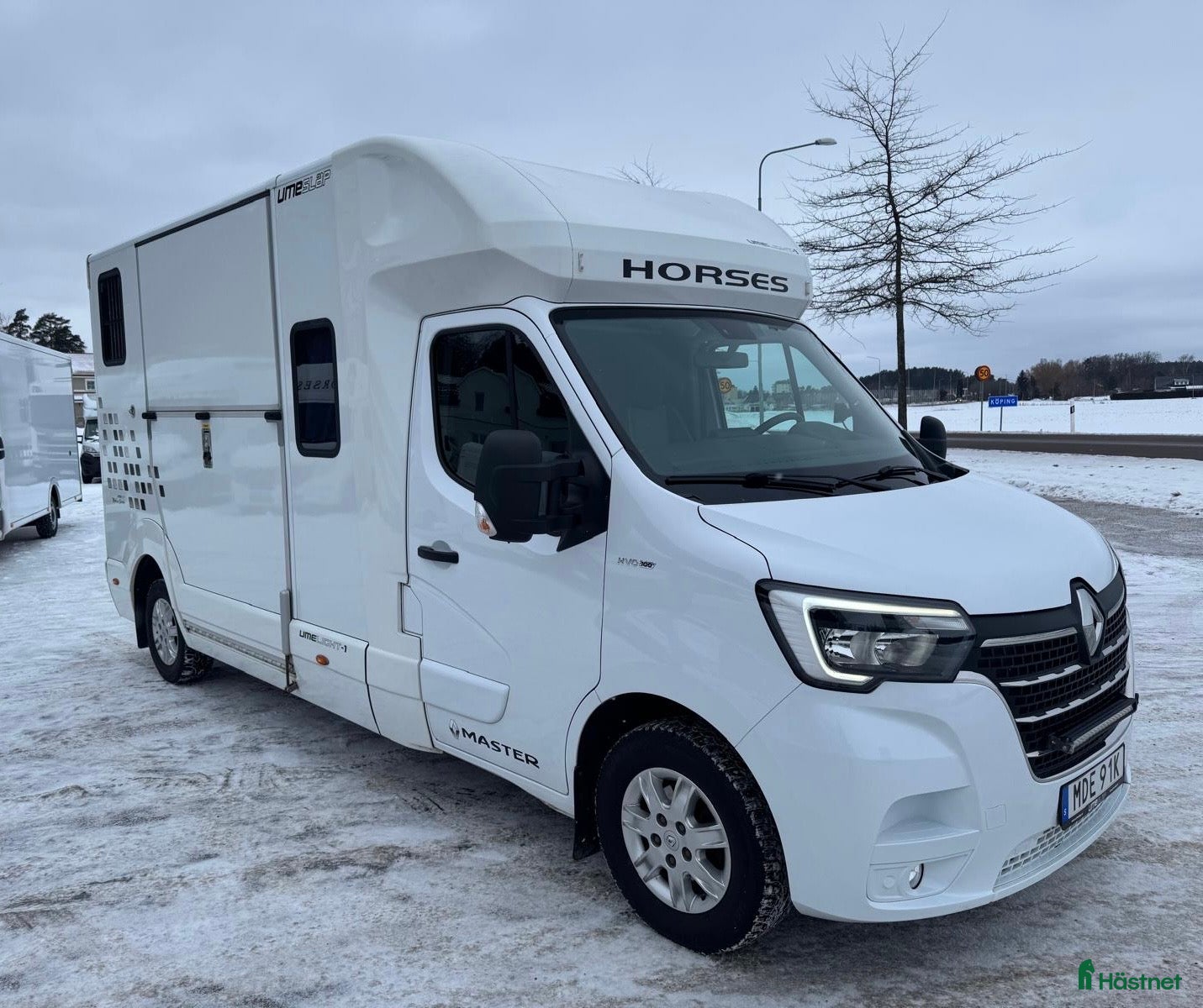 Hästlastbilar  fordon & transport till salu: Hästlastbil Ume Light 5 säten  i Köping - Annons 2