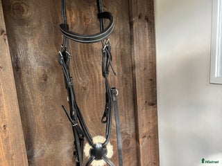 Träns hästutrustning till salu: Pullarnosträns i Vårgårda - Annons 2