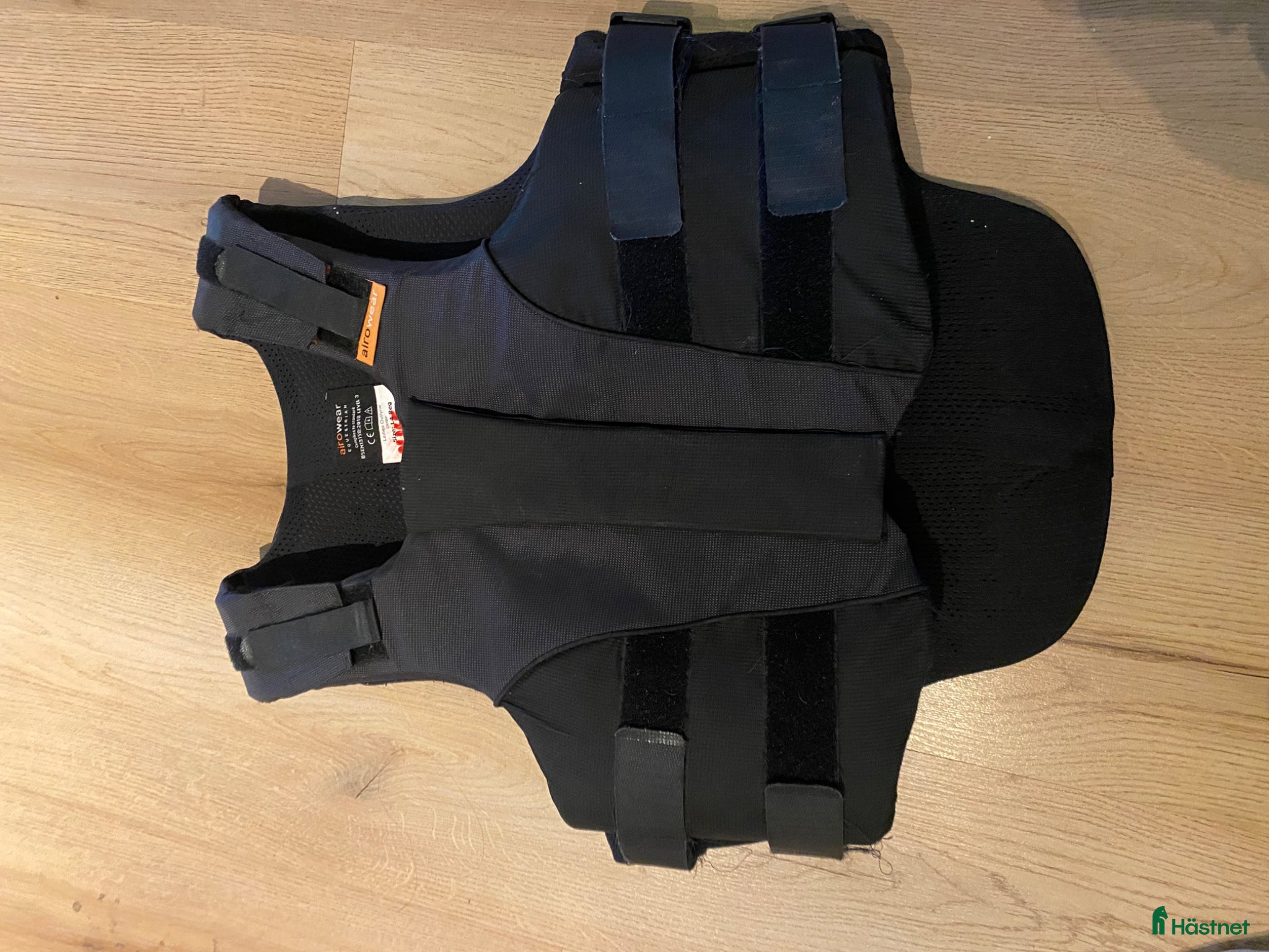 Säkerhetsvästar ryttarutrustning till salu: Airowear outlyne - Annons 2