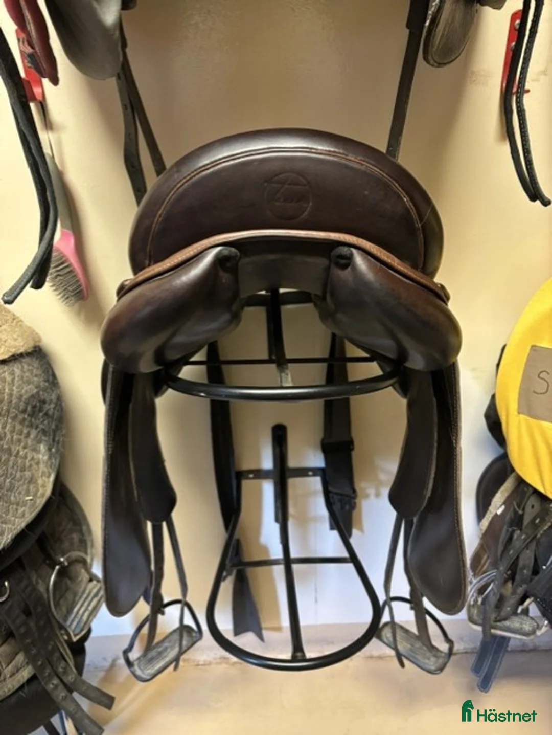 Sadlar hästutrustning till salu: Taur Spider 16,5” - Annons 1