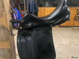 Sadlar hästutrustning till salu: Prestige Hippos i Kungsör - Annons 2