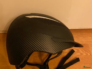 Övrig Hästutrustning hästutrustning till salu: Hjälm CRW strl 57-61 i Solna - Annons 1