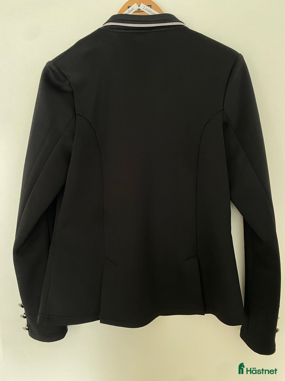 Jackor & Kavajer ryttarutrustning till salu: Kavaj i Vänersnäs - Annons 2