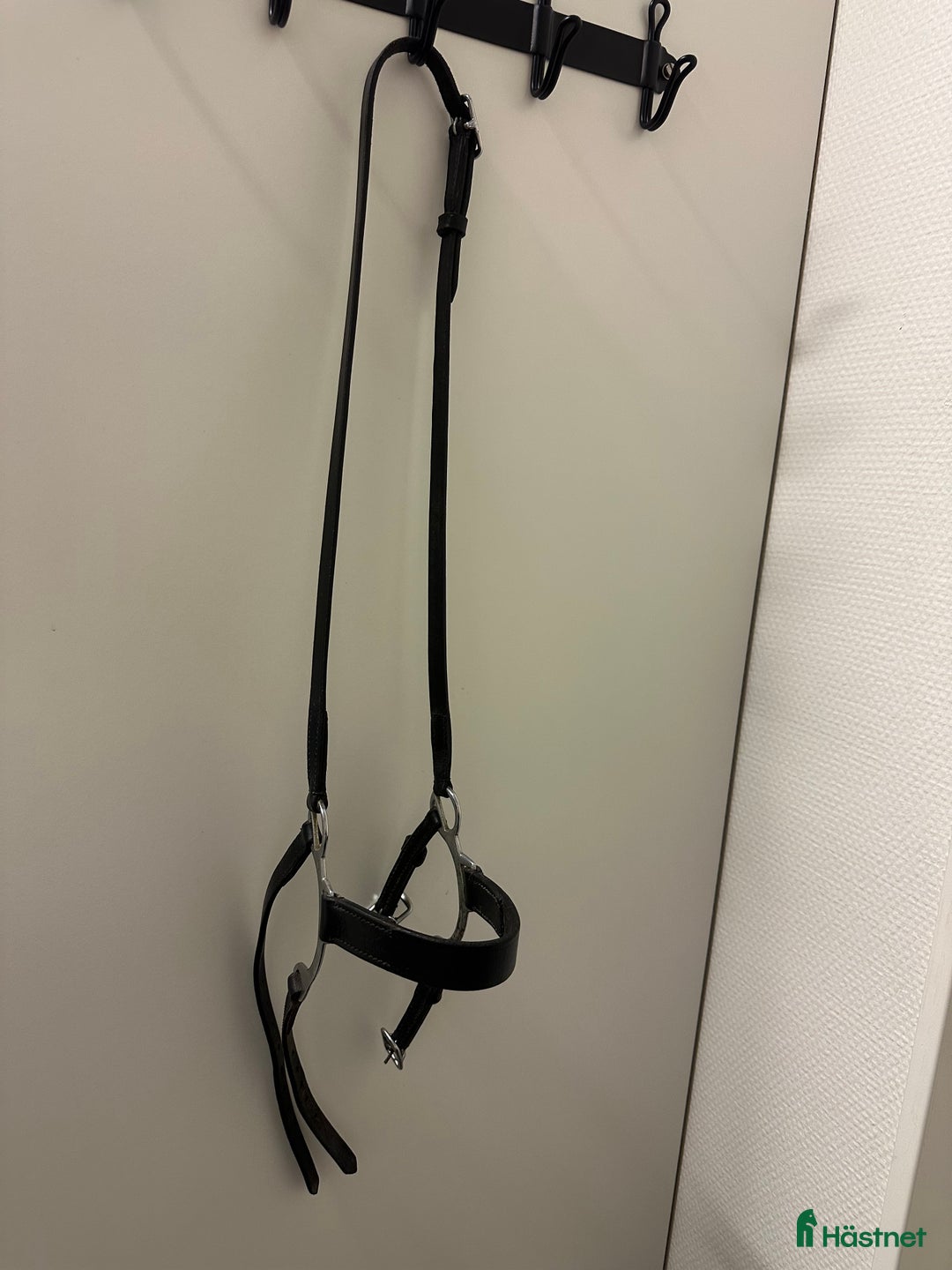 Träns hästutrustning till salu: Bygelnosgrimma i Kristianstad - Annons 1