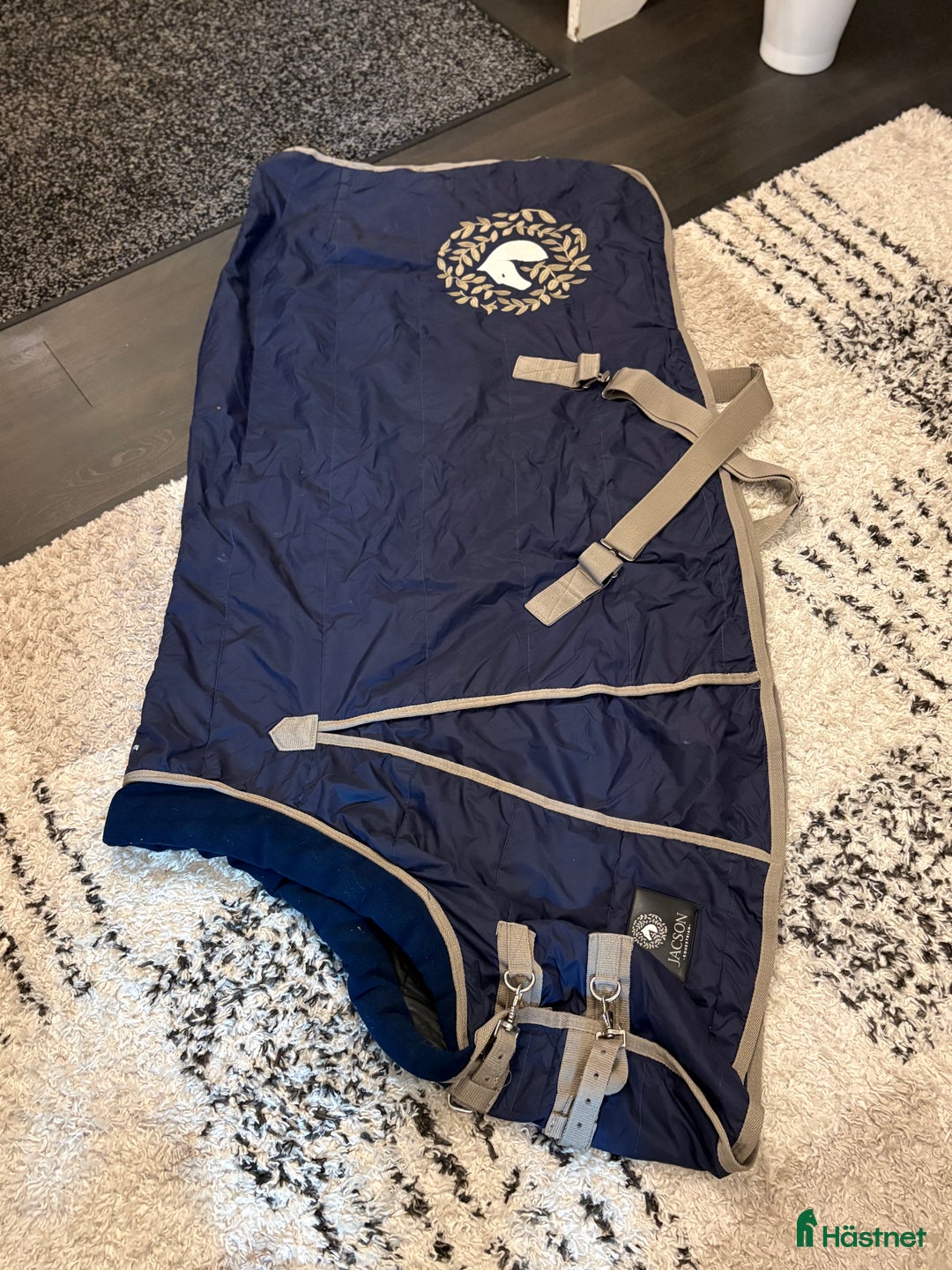 Täcken hästutrustning till salu: Täcken - Amigo, Trinity, Fairfield mm i Åby - Annons 7