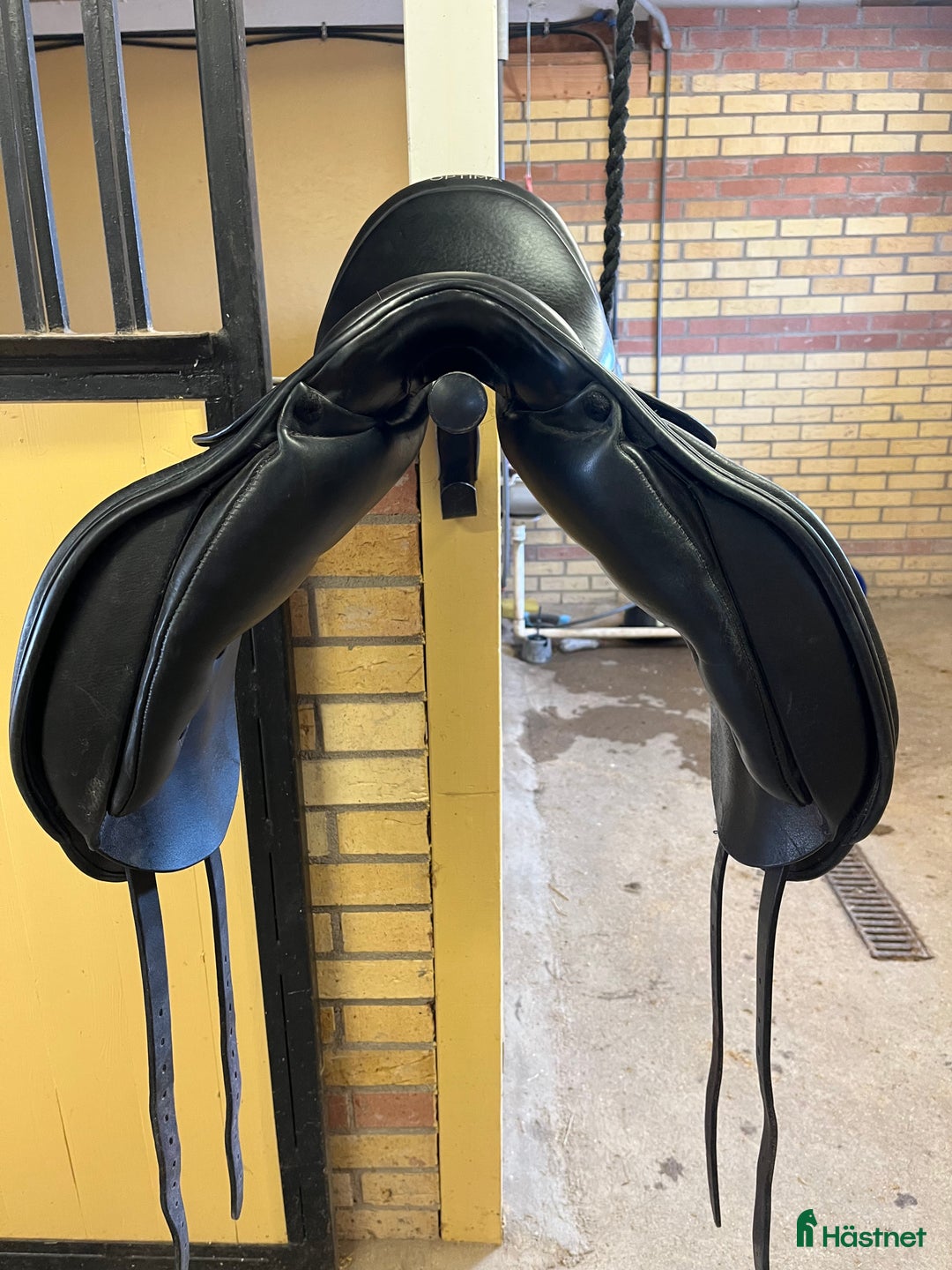 Sadlar hästutrustning till salu: Santa Cruz Saline, Optima Line i Uppsala - Annons 3