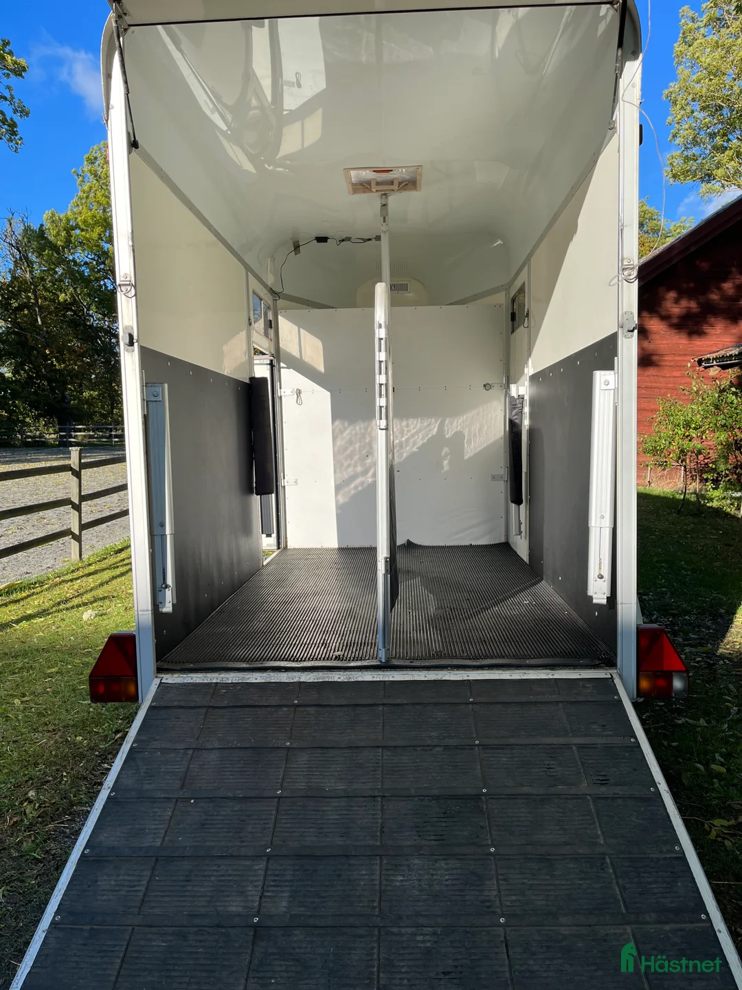 Hästtransporter  fordon & transport till salu: Umesläp 2005  i Mariestad - Annons 2