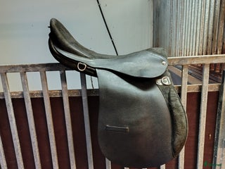 Sadlar hästutrustning till salu: Travmonté sadel i Gamleby - Annons 2