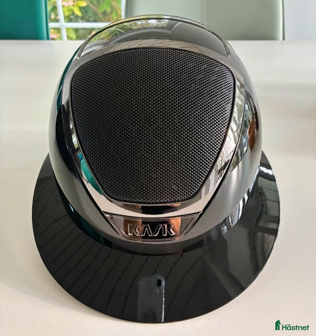 Hjälmar ryttarutrustning till salu: Kask Star Lady Pure Shine 56 i Grängesberg - Annons 1