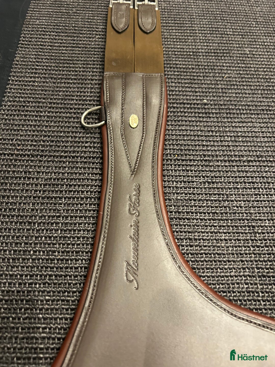 Sadeltillbehör hästutrustning till salu: Magplatta, st 120cm i Göteborg - Annons 3