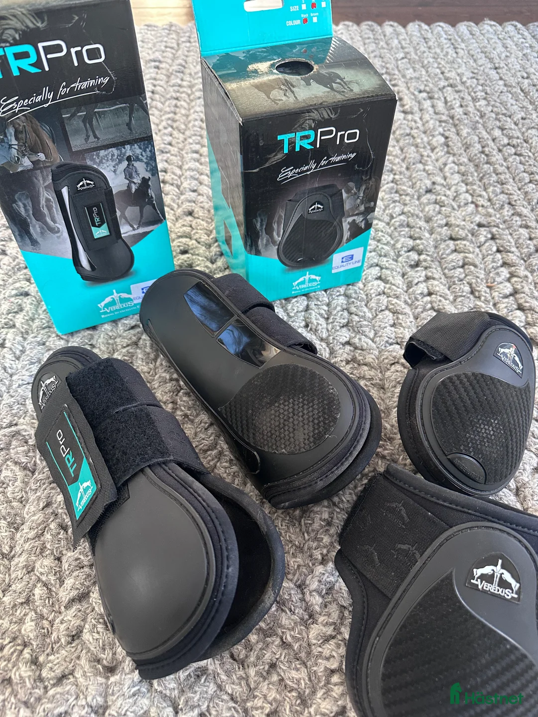 Benskydd hästutrustning till salu: Superfina Veredus skydd i Enskede - Annons 2