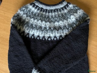 Övrigt Ridkläder ryttarutrustning till salu: Ulltröjor säljes (nystickat) i Västerås - Annons 6