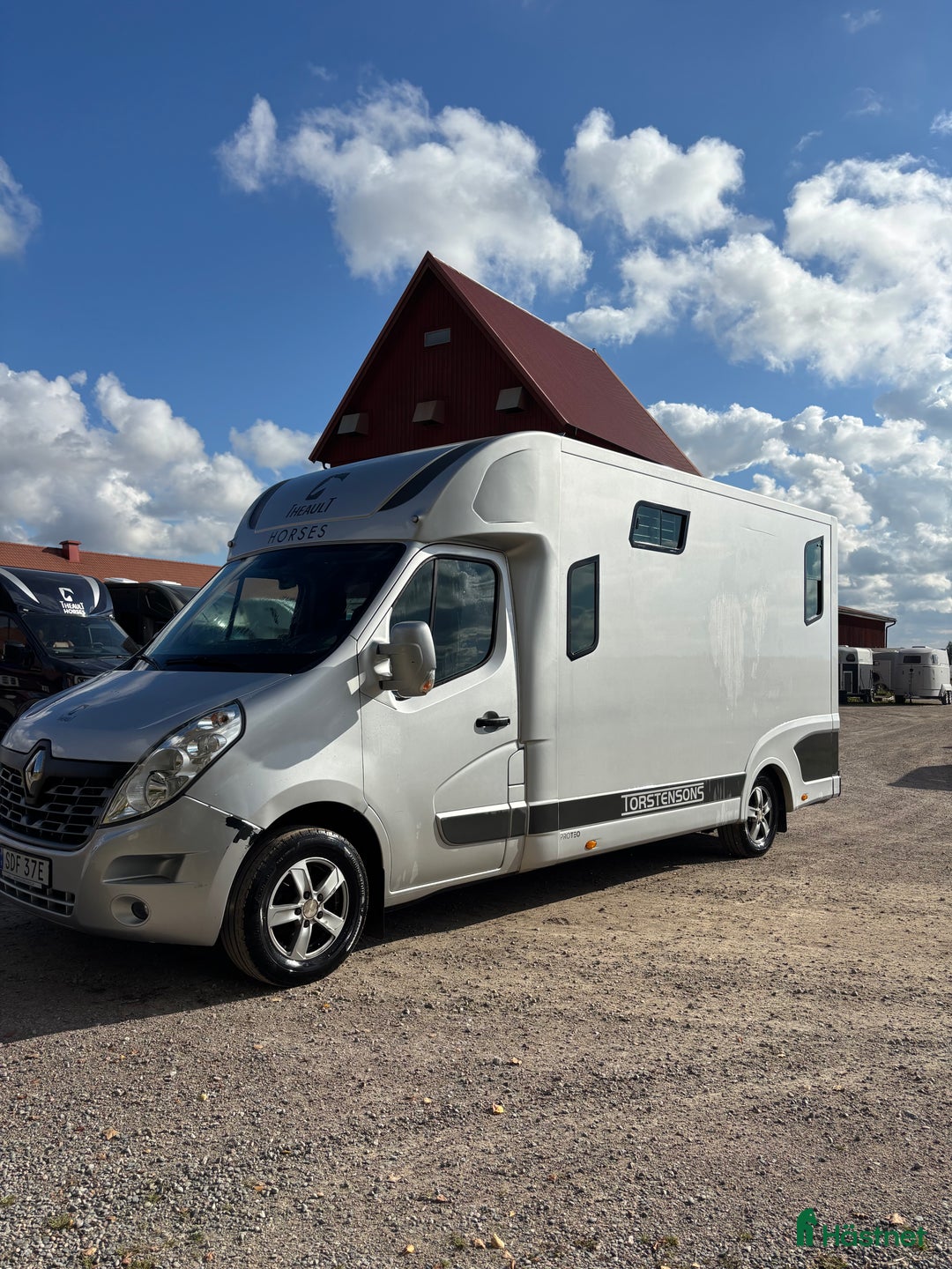 Hästlastbilar  fordon & transport till salu: Theault proteo 5L switch Hästlastbil  i Västerås - Annons 2