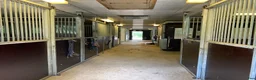  stallplats finnes: Hela stallet & Cottage Rent– Run Your Own Business - Annons 20
