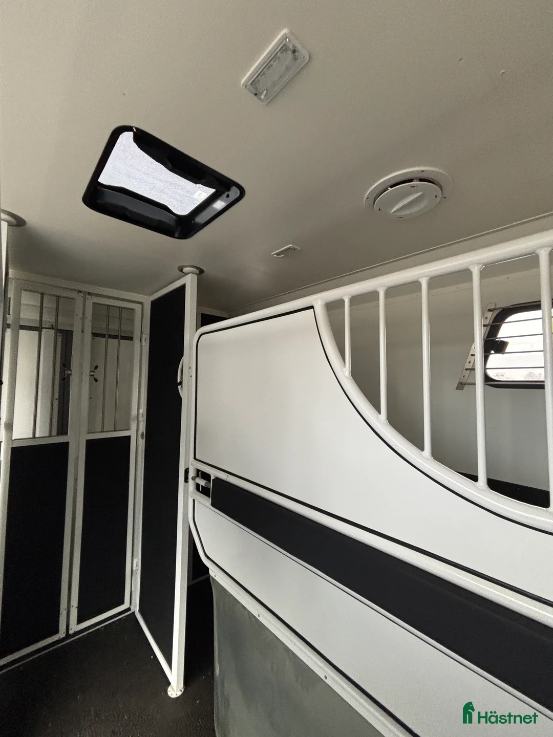 Hästlastbilar  fordon & transport till salu: IVECO C-kortsbil i Laholm - Annons 6