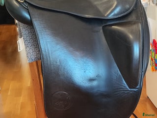 Sadlar hästutrustning till salu: Draupnir SP 17" i Farsta - Annons 1