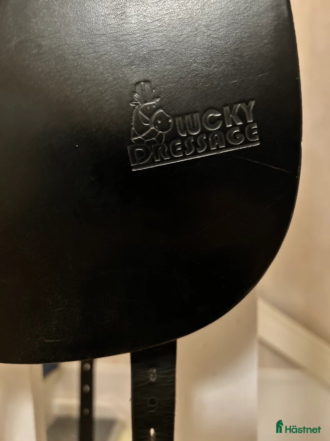 Sadlar hästutrustning till salu: Prestige Lucky Dressage 16/33 säljes/bytes i Mölndal - Annons 2