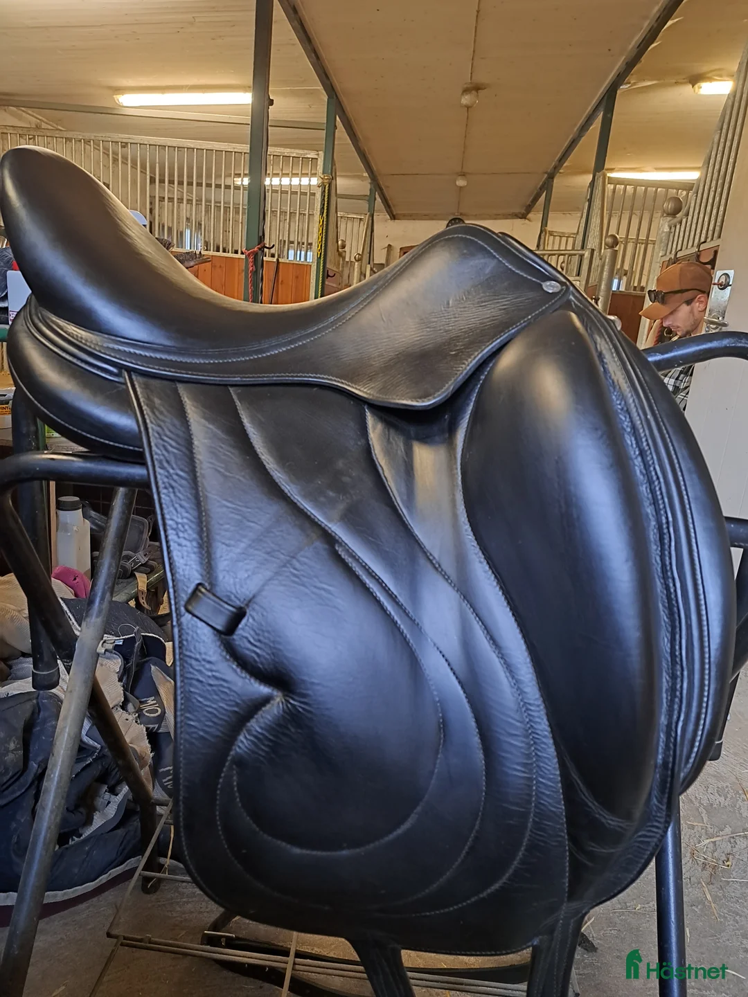 Sadlar hästutrustning till salu: Dressyrsadel  i Herrljunga - Annons 1