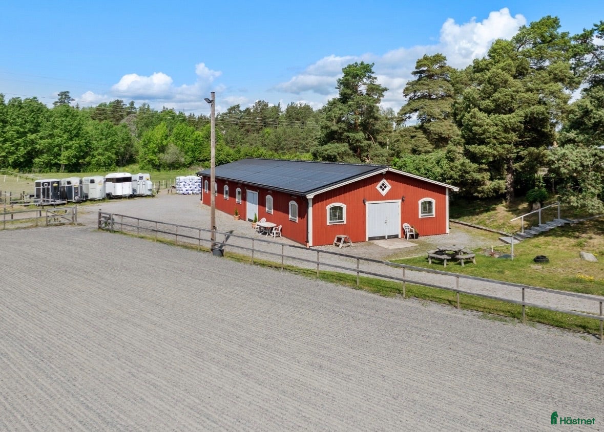  stallplats Stallplats med fullservice i Upplands Väsby - Annons 12