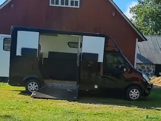 Hästlastbilar fordon & transport till salu: Theault Proteo 2012 13000mil automat 5sitsig i Ljungbyhed - Annons 1