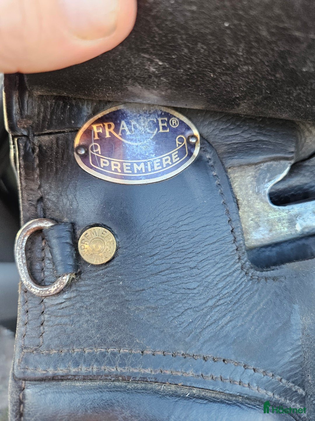 Sadlar hästutrustning till salu: Välskött och sparsamt använd sedan genomgådd i Södertälje - Annons 4