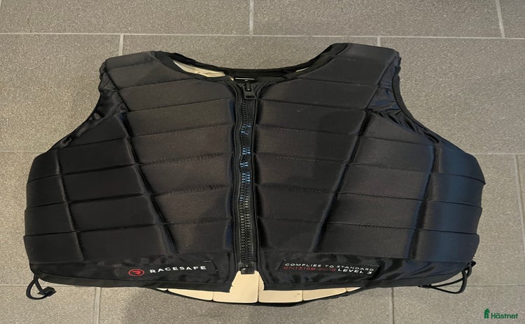 Säkerhetsvästar ryttarutrustning till salu i Örebro - Annons 18