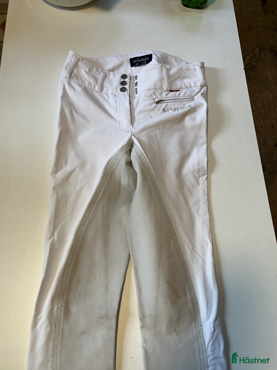 Ridbyxor ryttarutrustning till salu: Vita ridbyxor för tävling i Vallentuna - Annons 4