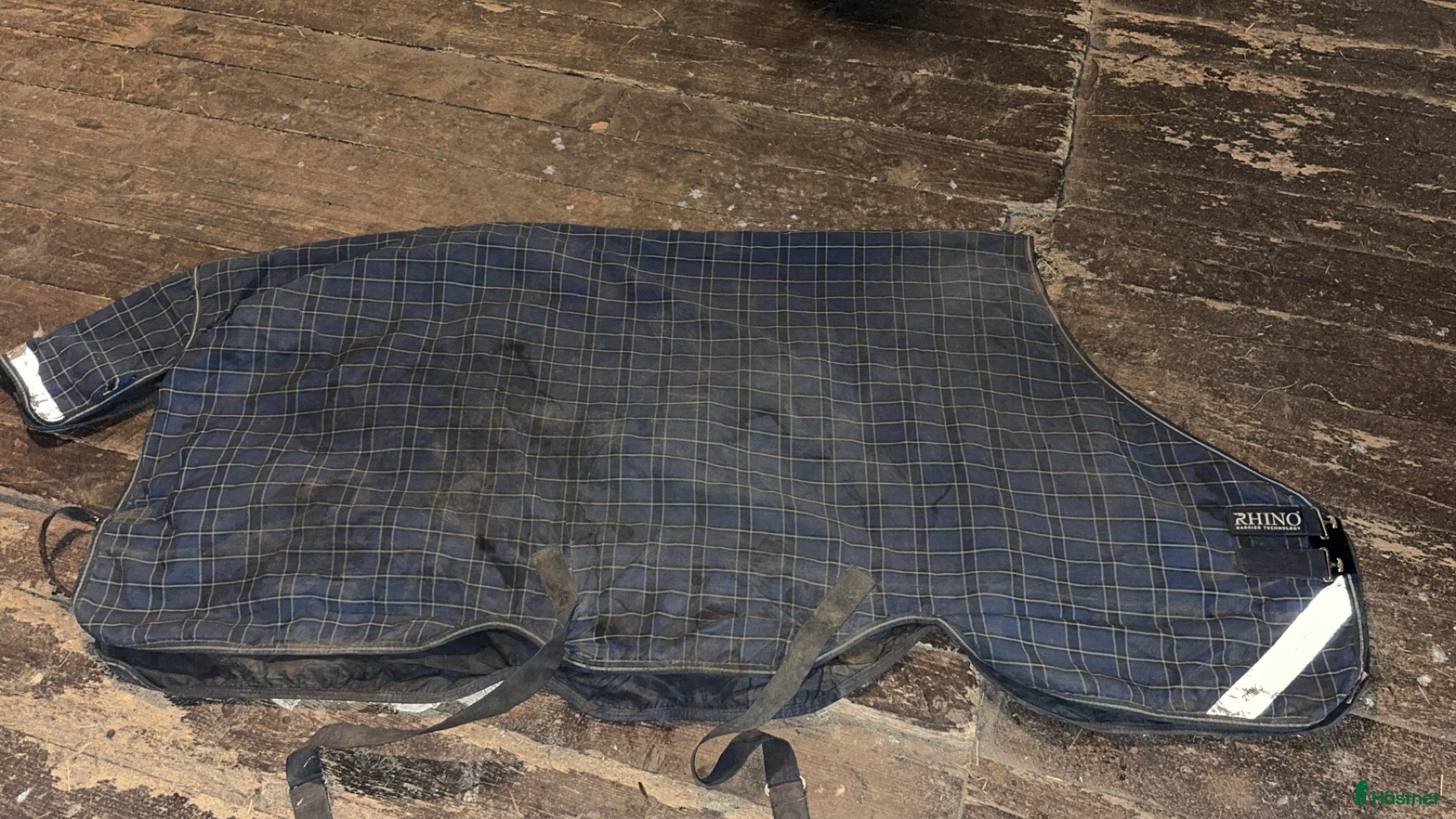 Täcken hästutrustning till salu: Blandade täcken storlek 155 i Sandared - Annons 2