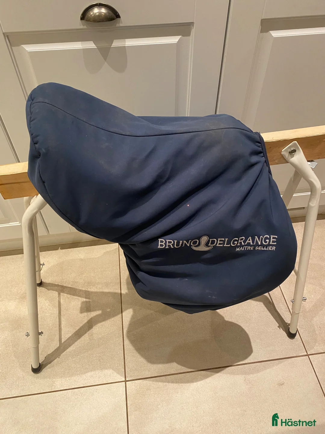 Sadlar hästutrustning till salu: Hopsadel - Annons 2