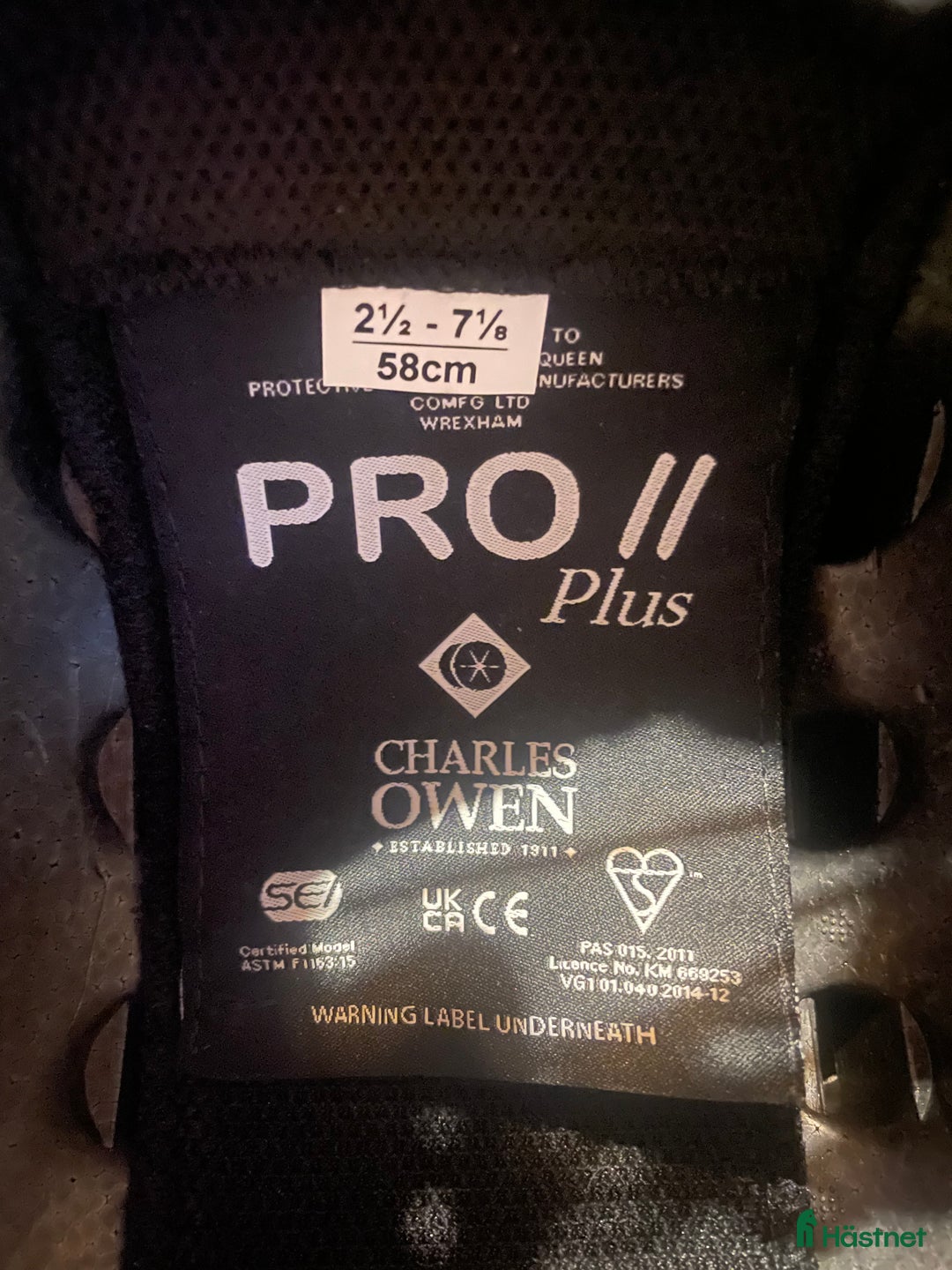 Hjälmar ryttarutrustning till salu: Fälttävlanshjälm  i Västerås - Annons 6