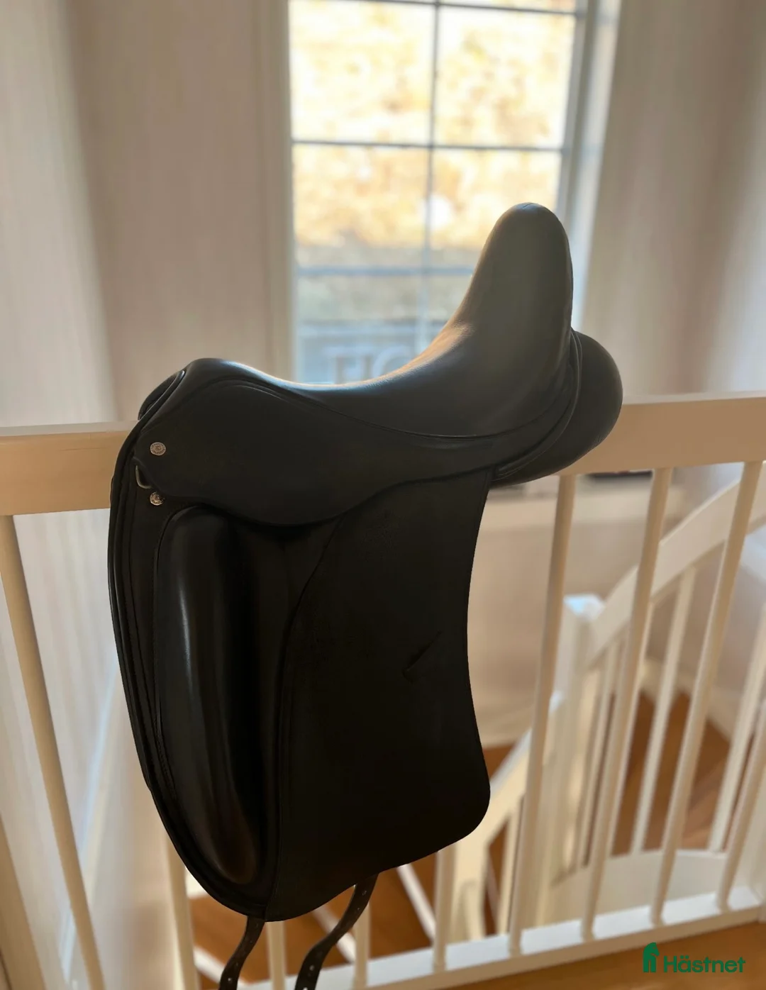 Sadlar hästutrustning till salu: Custom Wolfgang dressyrsadel i Uddevalla - Annons 5