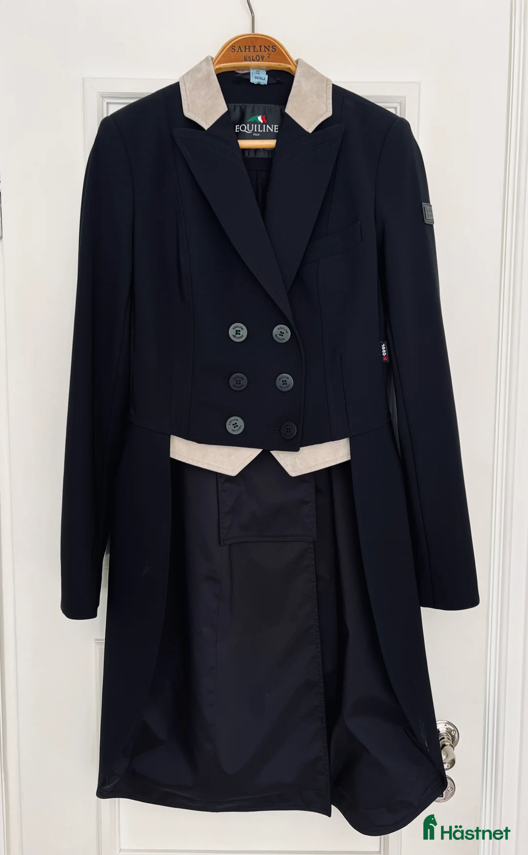 Jackor & Kavajer ryttarutrustning till salu: Equiline Dresssyfrack - Annons 1