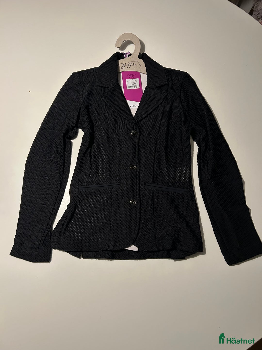 Jackor & Kavajer ryttarutrustning till salu: Ny oanvänd kavaj storlek 140 i Vellinge - Annons 1