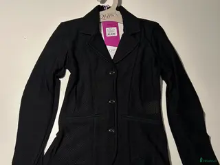 Jackor & Kavajer ryttarutrustning till salu: Ny oanvänd kavaj storlek 140 i Vellinge - Annons 4