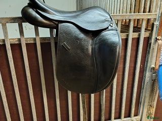Sadlar hästutrustning till salu: Svart allroundsadel av Santa Cruz i Gamleby - Annons 6