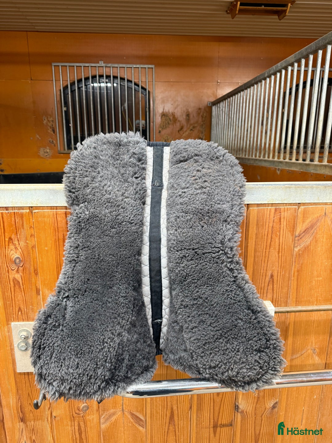 Sadeltillbehör hästutrustning till salu: Mattes korrektionspad Dressyr i Boden - Annons 3