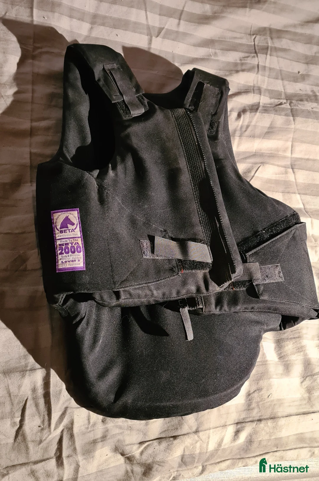 Övrigt Ridkläder ryttarutrustning till salu: Termobyxor, herrhandaskar, säkerhetsväst mm i Örsundsbro - Annons 4