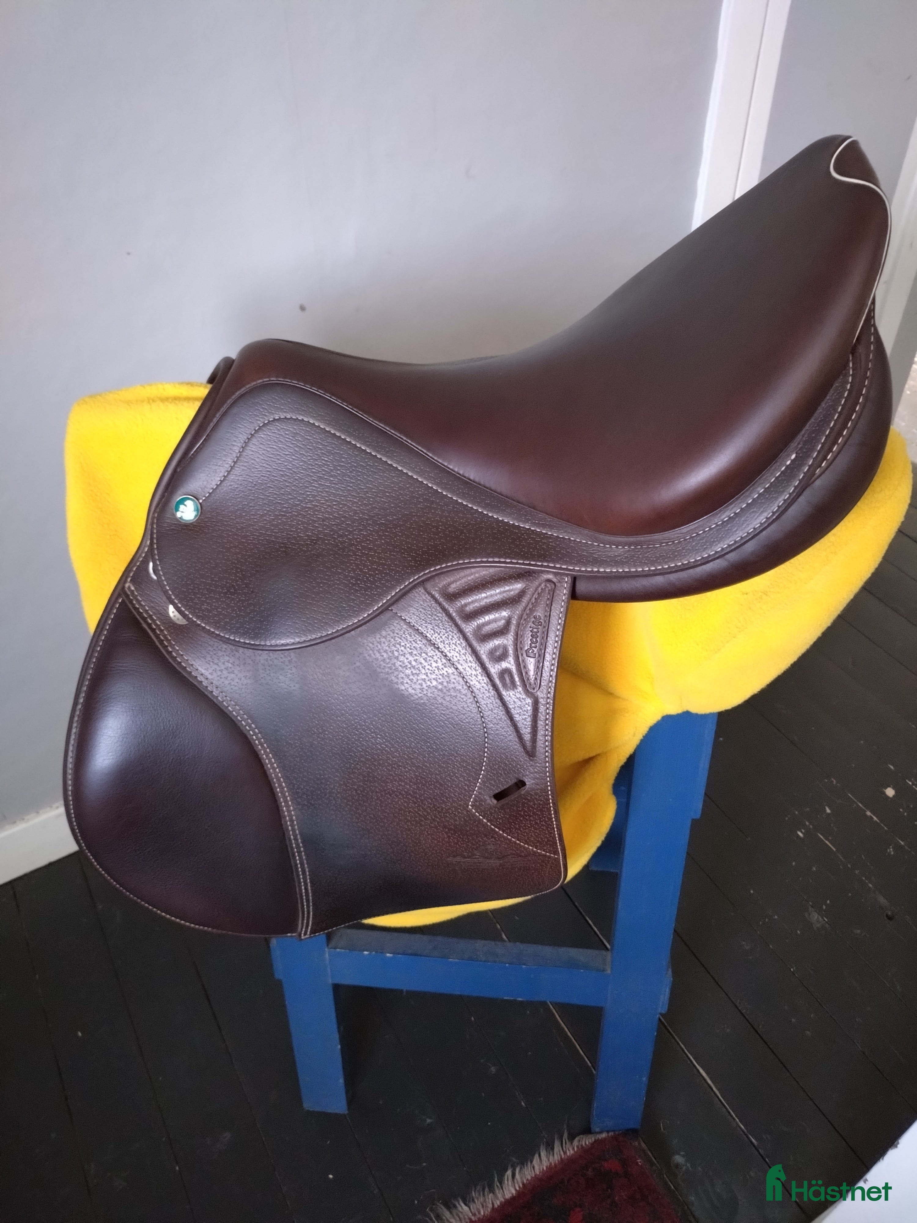 Sadlar hästutrustning Hoppsadel Prestige Versailles  i Ekeby - Annons 1