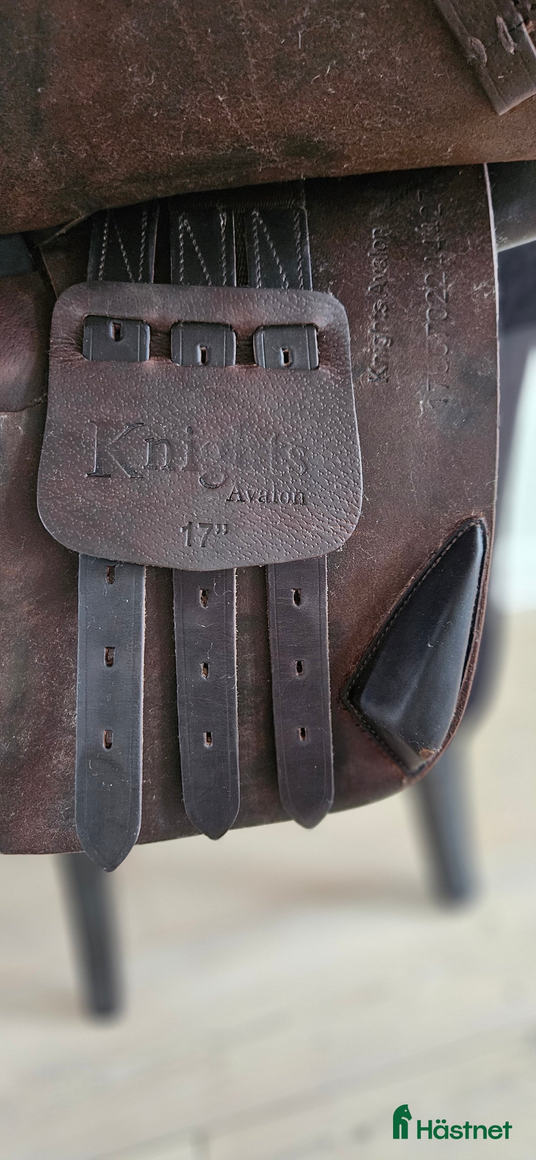 Sadlar hästutrustning till salu: Knights Avalon 17" Brun i Västervik - Annons 2