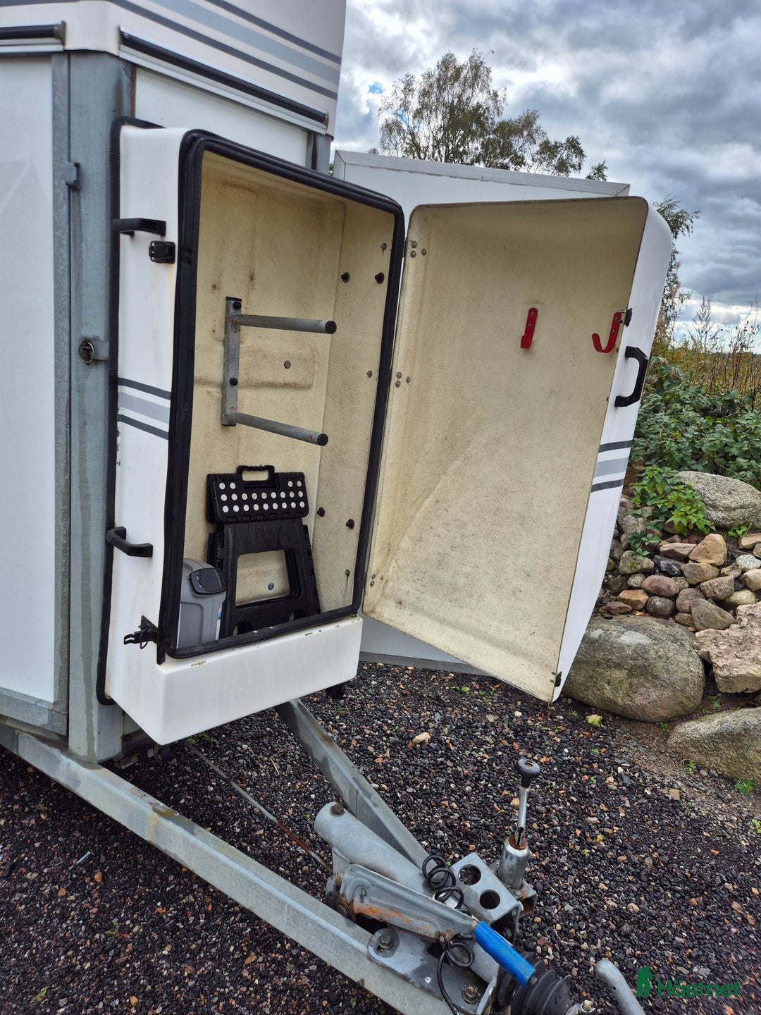 Hästtransporter  fordon & transport till salu: Renoverad kyllinge kärra i Genarp - Annons 3