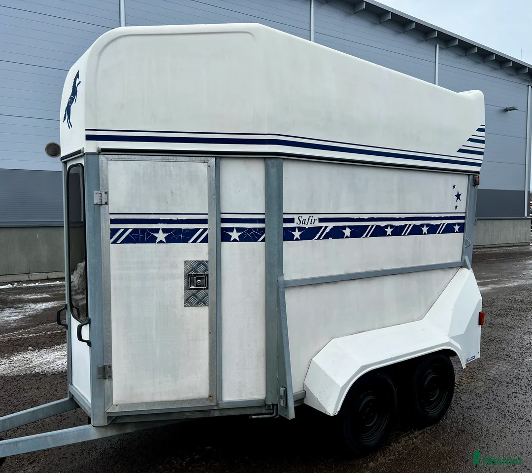 Hästtransporter  fordon & transport till salu: Star trailer safir med frontutlast i Västerås - Annons 2