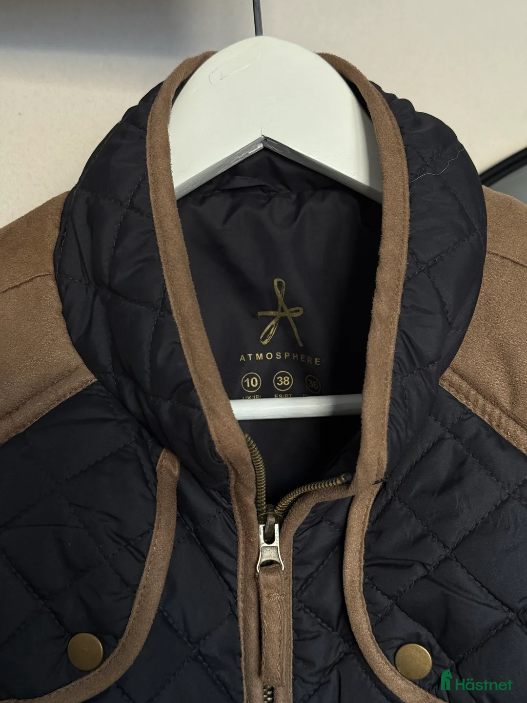 Jackor & Kavajer ryttarutrustning till salu: Stilren väst  - Annons 3