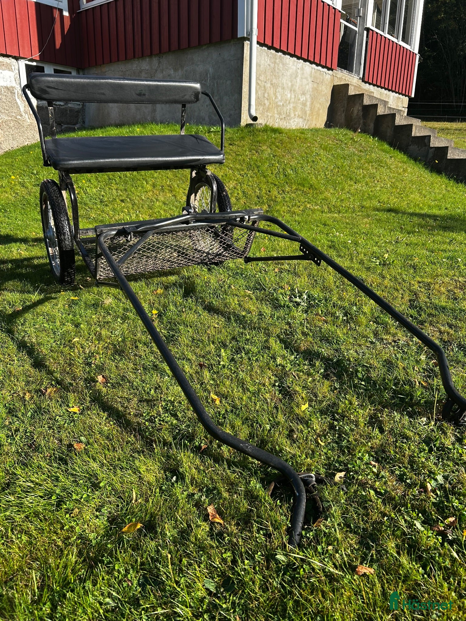 Körsulkys körning till salu: Svart rockard vagn för shettis/ponny inkl sele - Annons 1