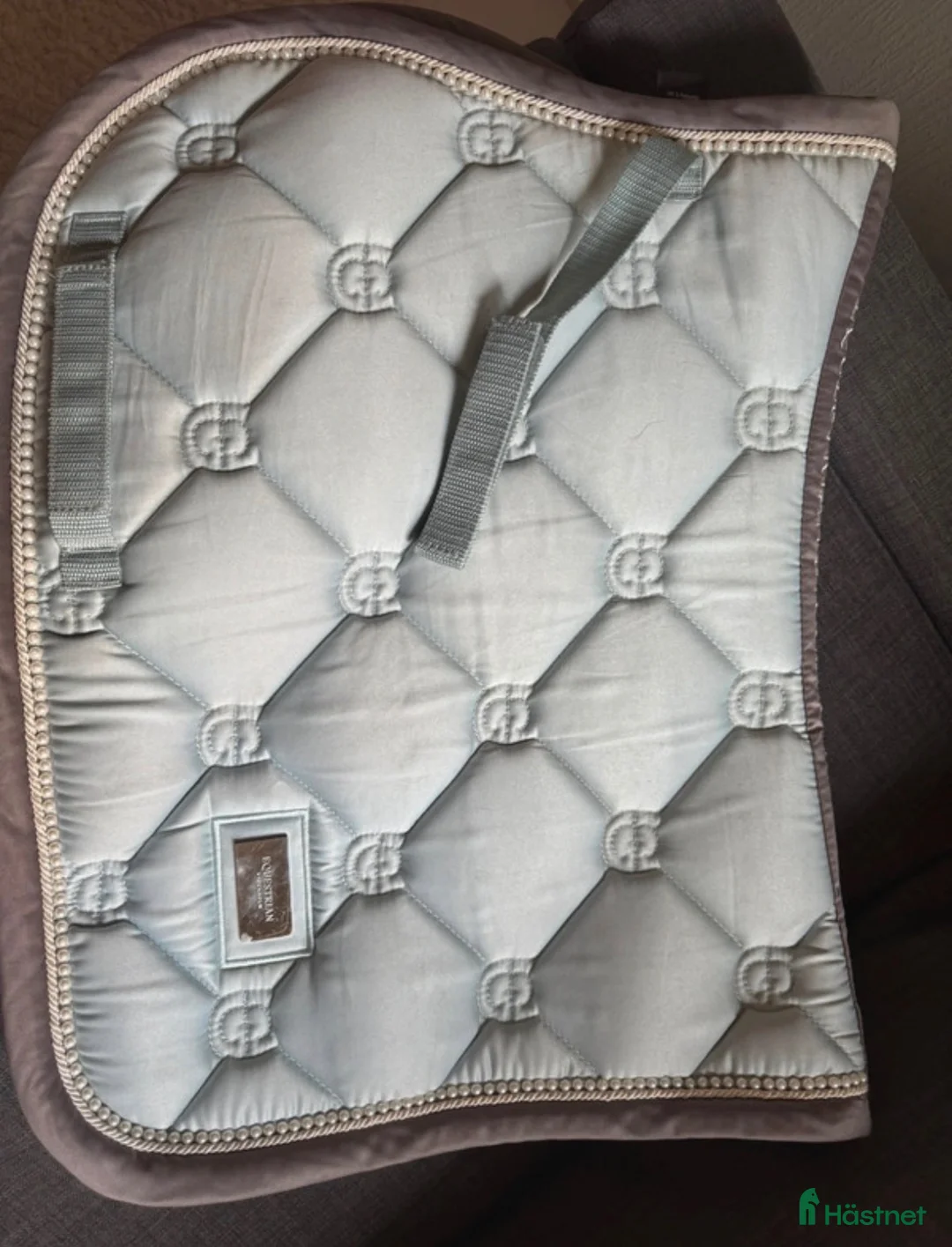 Schabrak & Vojlockar hästutrustning till salu: Equestrian Stockholm set🩵 - Annons 1